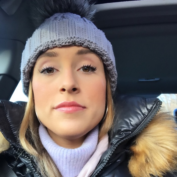 Meet your Posher, Brittany - Picture 2 of 3